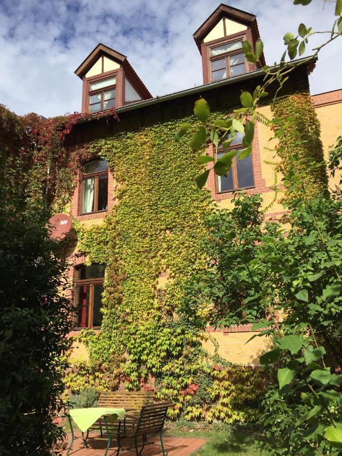Ferienwohnung Huttenstrasse Halle Галль Экстерьер фото