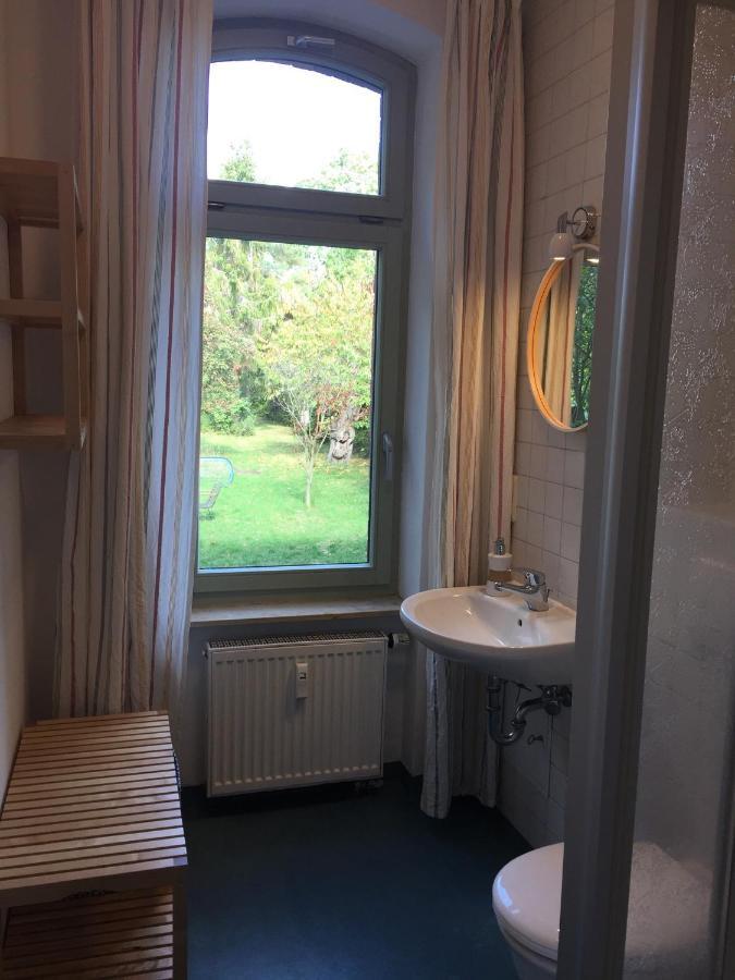 Ferienwohnung Huttenstrasse Halle Галль Экстерьер фото